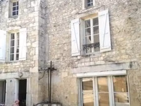 location maison 4 pièces 93 m² à pont-l'abbe-d'arnoult (17250)  650 €