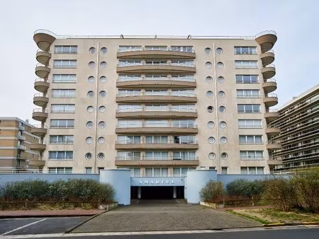 garage souterrain pour deux voitures