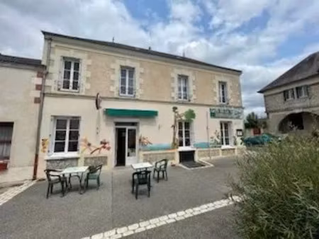 vente locaux professionnels à château-la-vallière (37330)  225 000 €