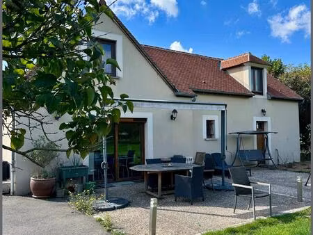 longère rénovée avec 4 chambres et spa de nage