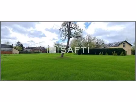 terrain a bâtir viabilisé plat et clos de 3400m²