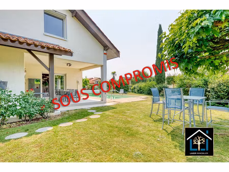 grande maison familiale à la boisse