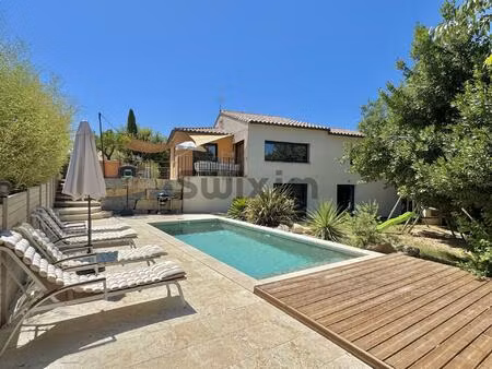 'exclusivité swixim uzès' a 9 km d'uzès  villa contemporaine de 2017 avec piscine dans un.