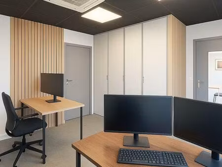 location boutique/local commercial 242 m²