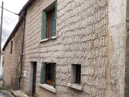 vente maison 4 pièces 73.41 m² à nontron (24300)  60 000 €