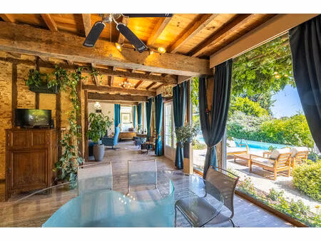 maison au cadre bucolique