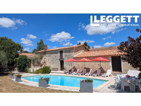 achat maison 8 pièces 223m² st christophe sur roc 79220