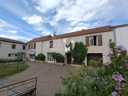 vente maison 8 pièces 428 m² à rolampont (52260)  210 000 €