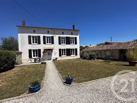 vente maison 4 pièces 162.51 m² à loubillé (79110)  214 500 €
