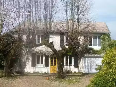 vente maison 5 pièces 170 m² à saint-yrieix-la-perche (87500)  189 000 €