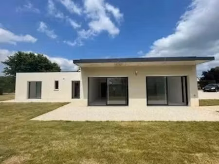 vente maison 4 pièces 141 m² à savigné-sur-lathan (37340)  338 000 €