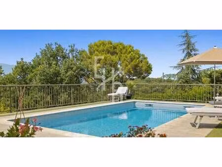 villa avec piscine antibes (06)