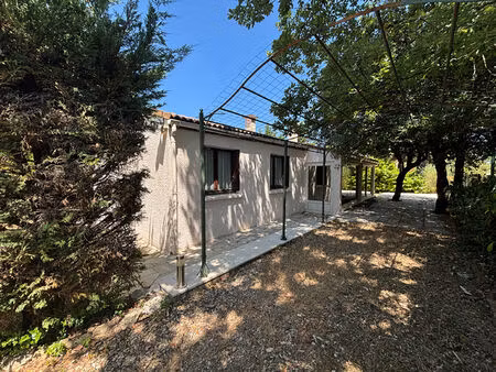 maison de plain-pied à méjannes-le-clap