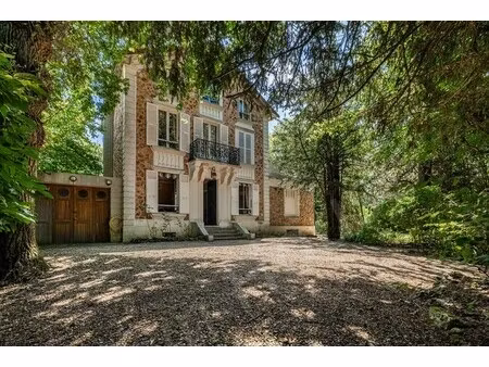 maison de luxe à vendre à vaucresson