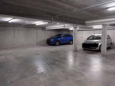 garage à louer à ekeren € 85 (l3x9q) - geel | zimmo