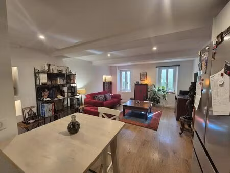 vente maison de village 3 pièces 75 m2 à les mayons