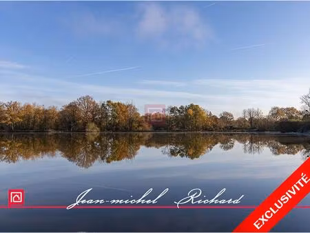 vente commerce 166990 m² courmemin (41230)