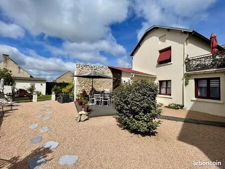 immeuble 547 m² lamaids