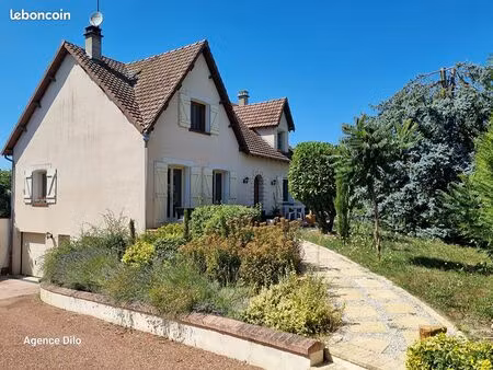 villa 5 pièces 141 m²