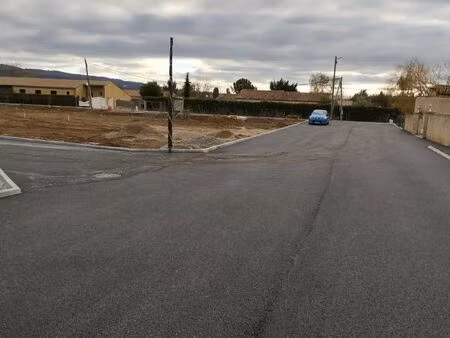 les mees (04190) terrain à bâtir de 441m² à 70 000euros