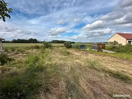 terrain 863 m² broindon