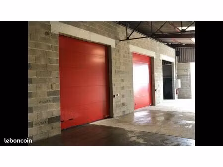 box de stockage 55 m2 sécurisé