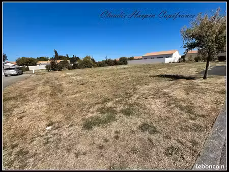 terrain 869 m² beaulieu sous parthenay