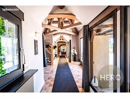 propriété 9 pièces 345 m²