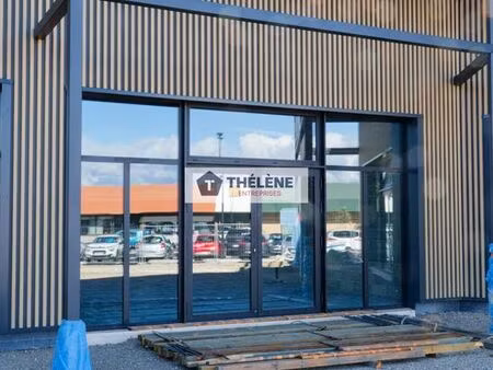 local commercial 102 m² langlade