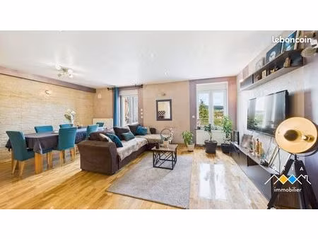 maison 6 pièces 135 m²