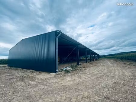 hangar à louer