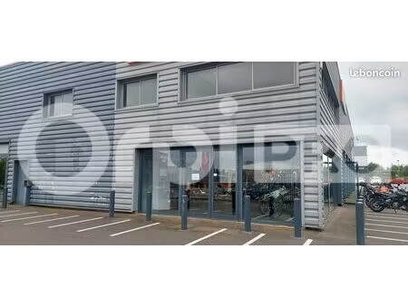 local commercial 235 m²