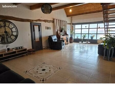 maison 10 pièces 197 m²