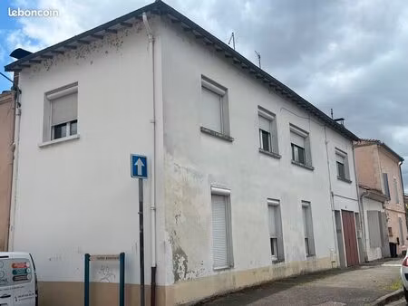 appartement rez-de-chaussée avec jardin et garage