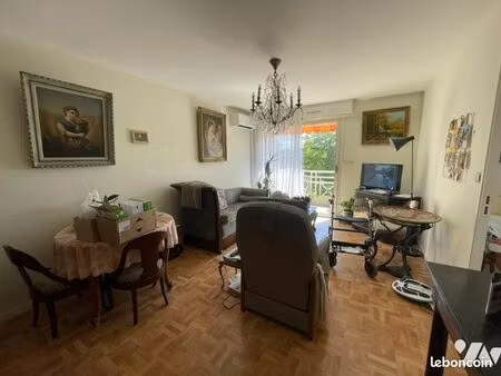 appartement 52 m² st benoit