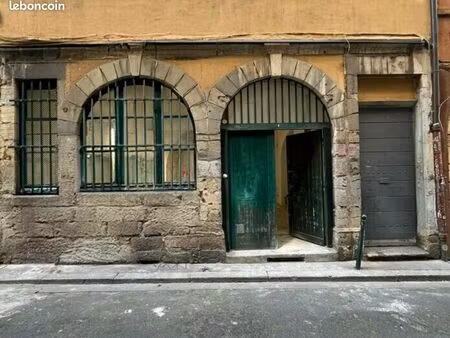 local commercial 114 m2