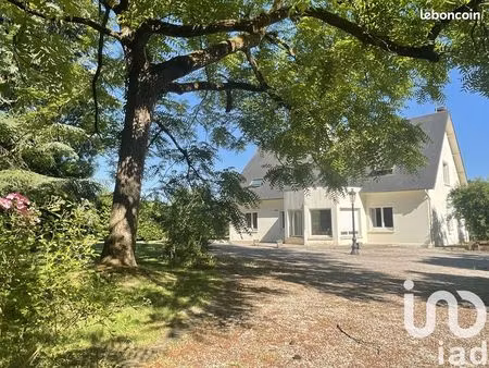 propriété 12 pièces 257 m²