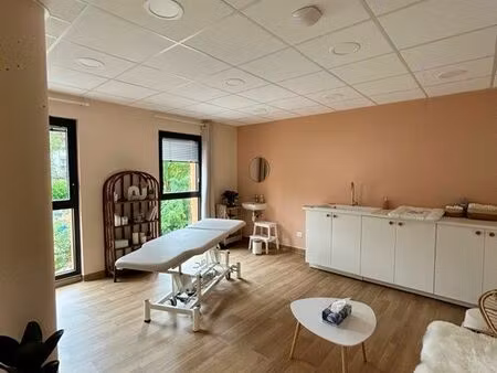 location pièce 3 jours/sem de 22m2 dans cabinet pluridisciplinaire (70m2)  pôle santé la p