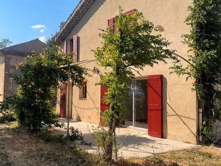 maison 6 pièces 196 m²