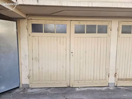 parking/box 14 m² saint-étienne