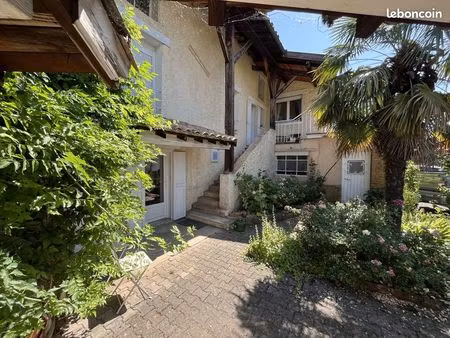 maison 9 pièces 163 m²