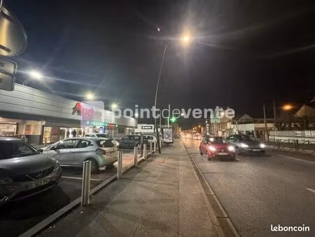 local commercial 501 m²