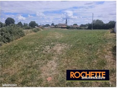terrain 462 m² chalain le comtal