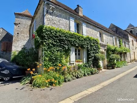 maison 6 pièces 180 m²