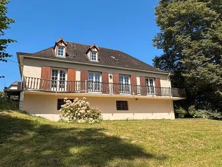 maison 5 pièces 150 m²
