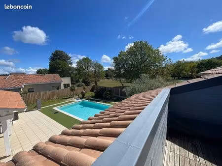 villa f6 rénovée piscine et extension 200m2 + 100m2