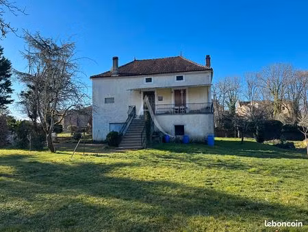maison 5 pièces 397 m²