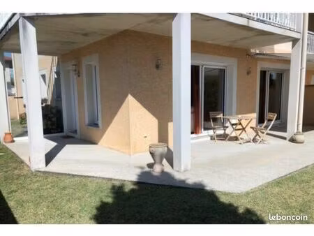 appartement t3 en rez de jardin 85m2 + cellier 4 m2 + garage 15m2 et place de parking + 10