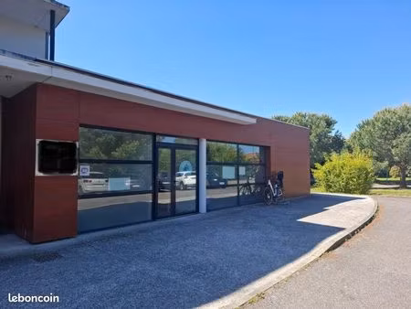 local commercial 130 m2 eaunes