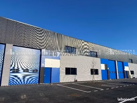 local d'activité 189 m²